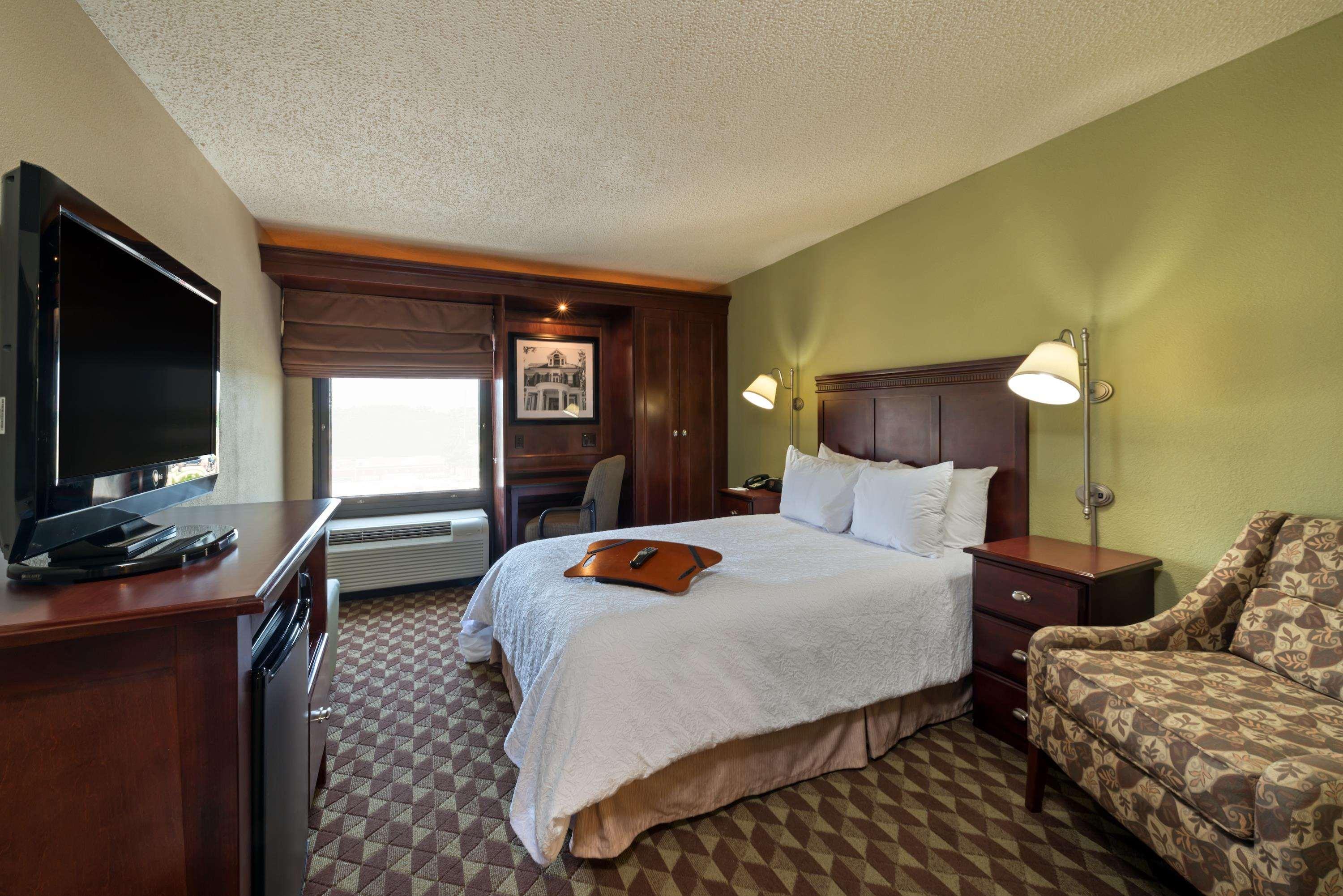 Hampton Inn I-10 & College Drive Батон-Руж Экстерьер фото