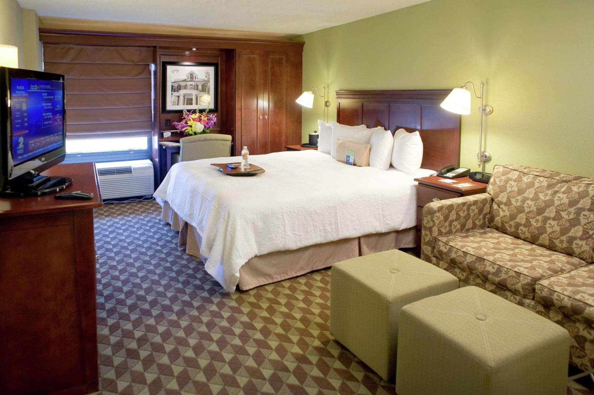 Hampton Inn I-10 & College Drive Батон-Руж Экстерьер фото